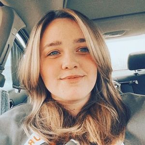 Meet your Posher, Carly